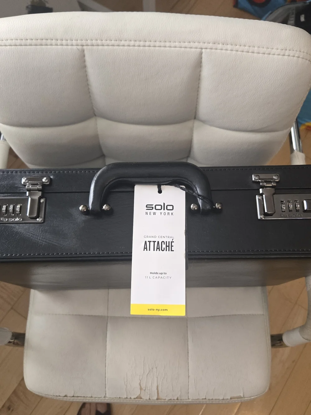 NWT Solo Black Briefcase Combo Lock organizer Inside